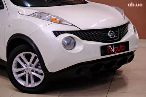 Nissan Juke 2011 белый - фото 3