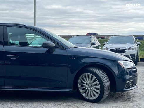 Audi A3 2017 синий - фото 12