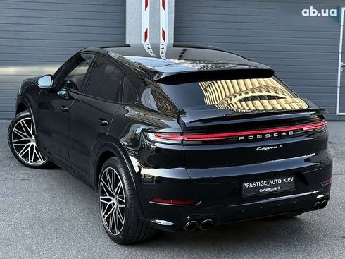 Porsche Cayenne Coupe 2024 - фото 30