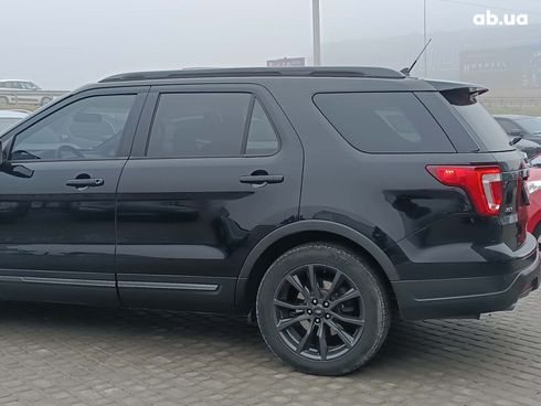 Ford Explorer 2018 черный - фото 36