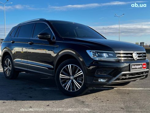 Volkswagen Tiguan 2019 черный - фото 30