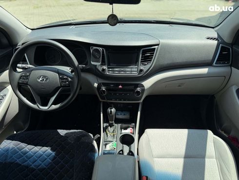 Hyundai Tucson 2015 серый - фото 15