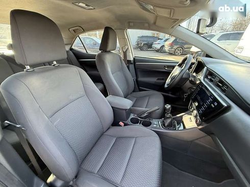 Toyota Corolla 2017 - фото 24