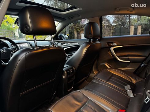 Buick Regal 2016 красный - фото 25