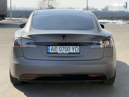 Tesla Model S 2016 - фото 6