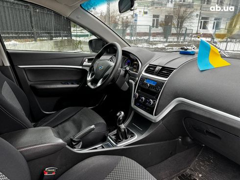 Geely Emgrand 7 2018 коричневый - фото 27