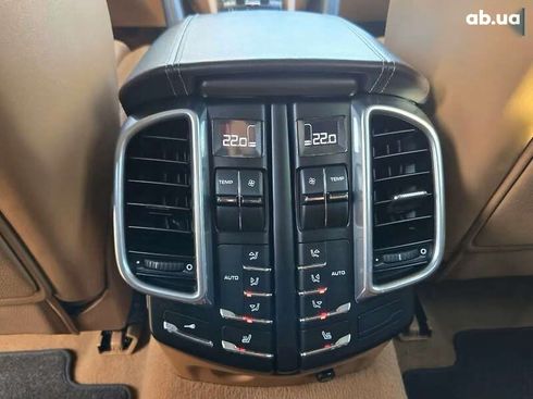 Porsche Cayenne 2010 - фото 27