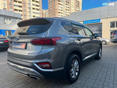 Hyundai Santa Fe 2019 серый - фото 6