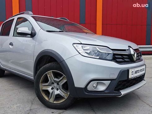 Renault Sandero 2021 - фото 2