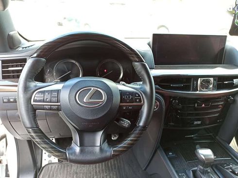 Lexus LX 2019 - фото 22