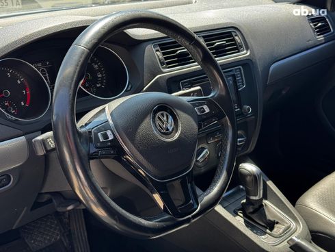Volkswagen Jetta 2017 синий - фото 15