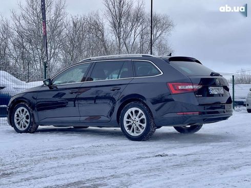 Skoda Superb 2016 - фото 21