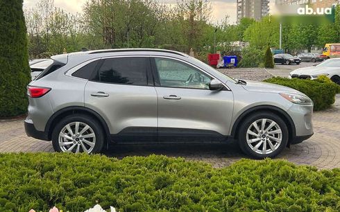 Ford Escape 2021 - фото 8