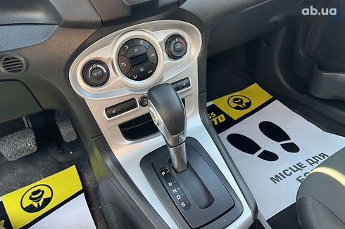 Ford Fiesta 2017 - фото 16