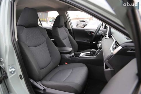 Toyota RAV4 2019 - фото 15