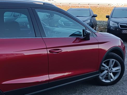 SEAT Arona 2018 красный - фото 12