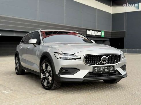 Volvo V60 Cross Country 2024 - фото 17