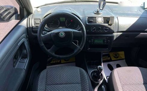 Skoda Fabia 2010 - фото 14