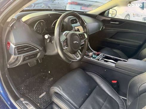 Jaguar XE 2015 - фото 22