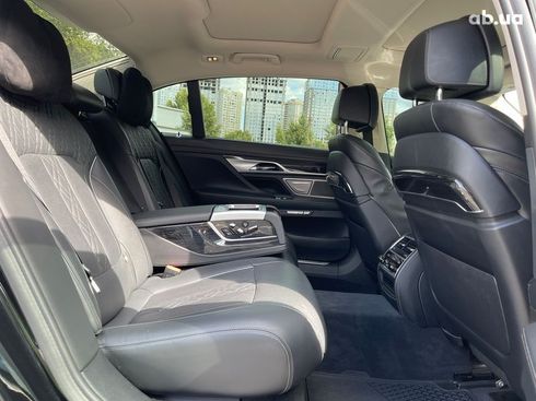 BMW 7 серия 2017 - фото 12