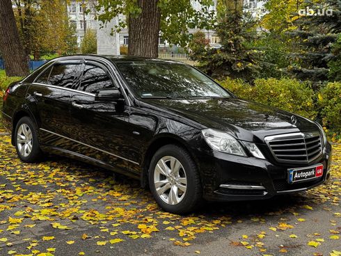 Mercedes-Benz E-Класс 2010 черный - фото 3
