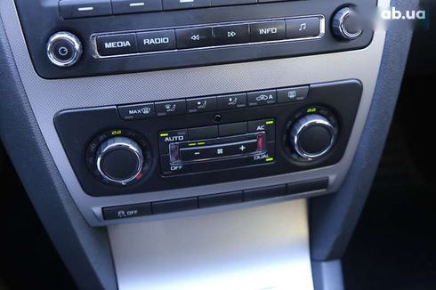 Skoda Octavia 2012 - фото 19