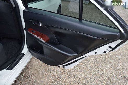 Toyota Camry 2011 - фото 12