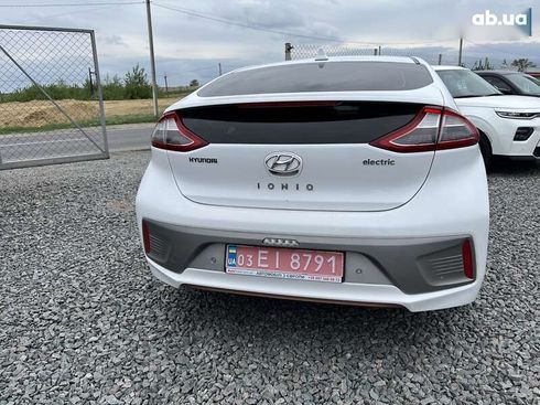 Hyundai Ioniq 2017 - фото 6