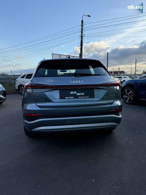 Audi Q4 e-tron 2023 - фото 10