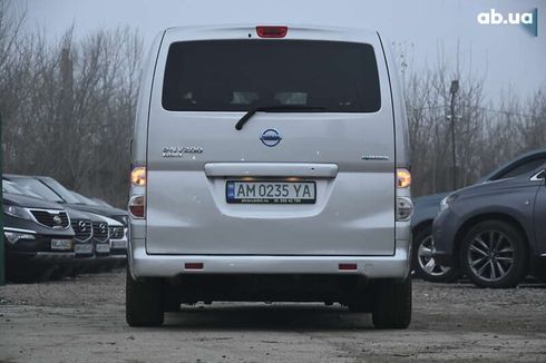 Nissan e-NV200 2015 - фото 15