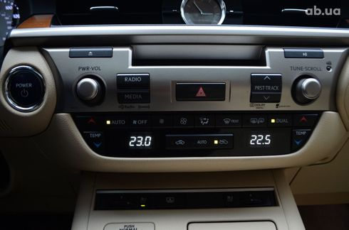 Lexus ES 2013 коричневый - фото 14