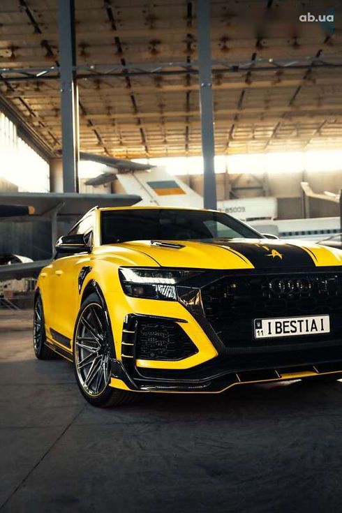 Audi RS Q8 2020 - фото 21