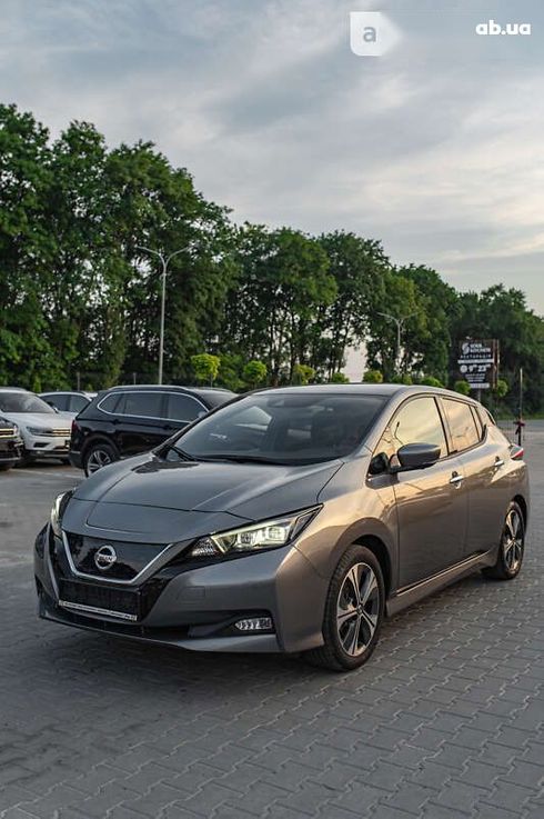 Nissan Leaf 2021 - фото 9