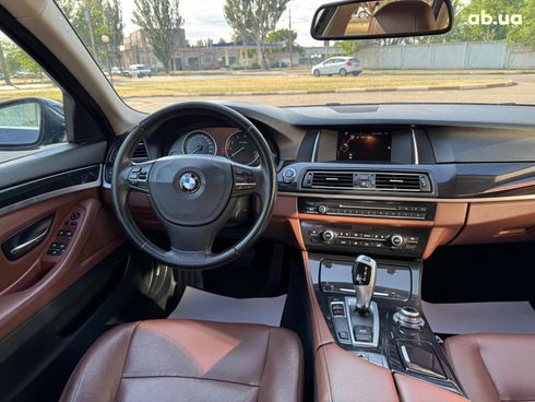 BMW 5 серия 2017 синий - фото 17