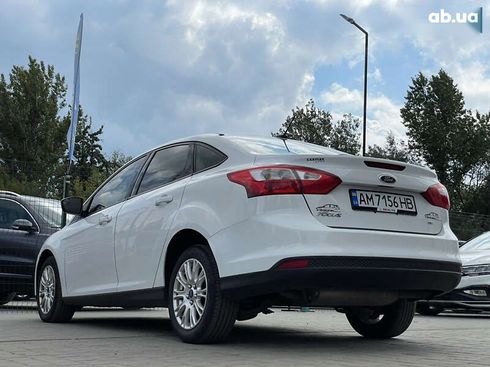 Ford Focus 2012 - фото 21