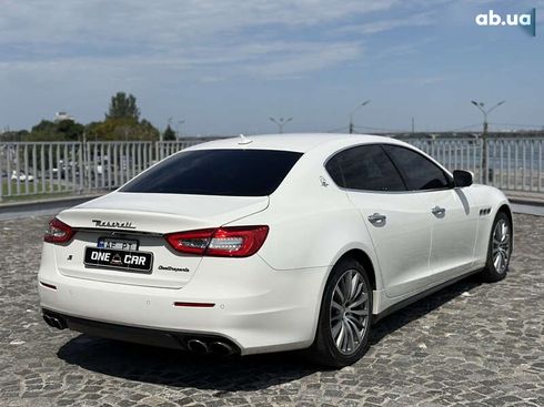 Maserati Quattroporte 2017 - фото 8