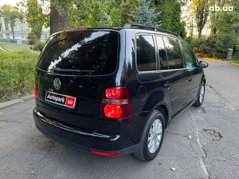 Volkswagen Touran 2009 черный - фото 5