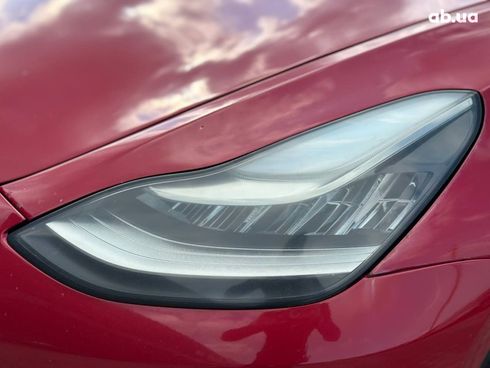 Tesla Model 3 2019 красный - фото 15