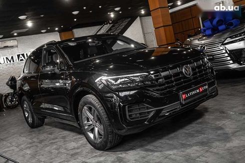 Volkswagen Touareg 2019 - фото 20