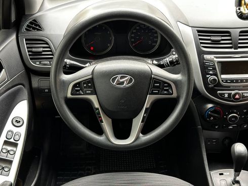 Hyundai Accent 2017 белый - фото 25