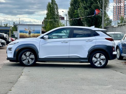 Hyundai Kona Electric 2021 белый - фото 2