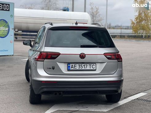 Volkswagen Tiguan 2017 - фото 10