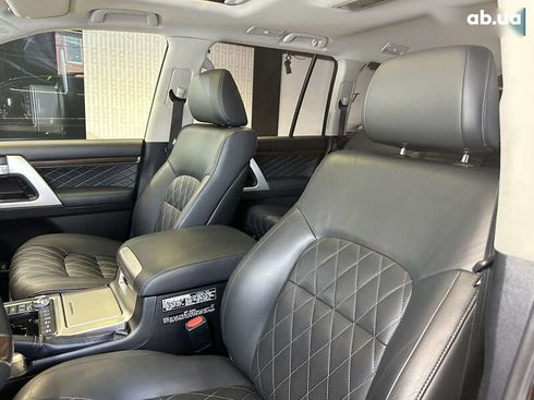 Toyota Land Cruiser 2018 - фото 24