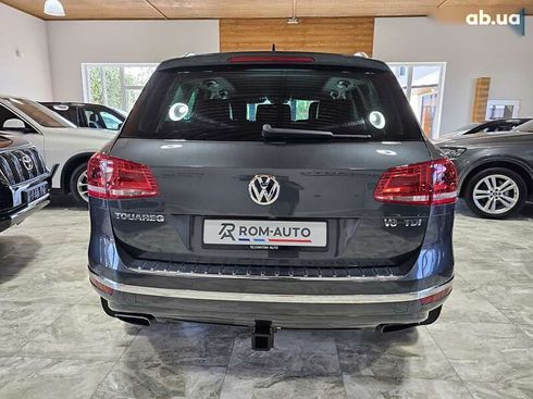 Volkswagen Touareg 2015 - фото 17