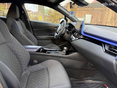 Toyota C-HR 2021 черный - фото 23