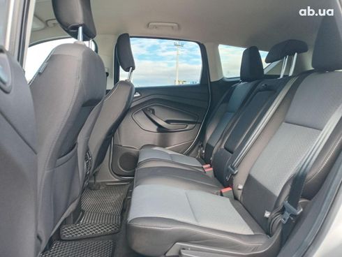Ford Escape 2019 серый - фото 18