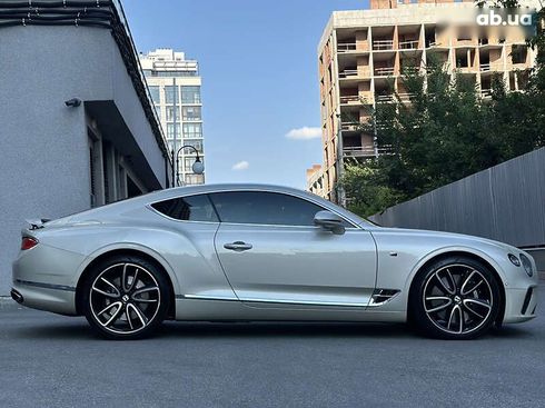 Bentley Continental GT 2018 - фото 11
