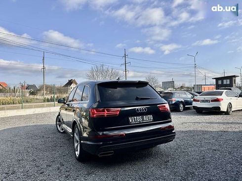 Audi Q7 2017 - фото 9