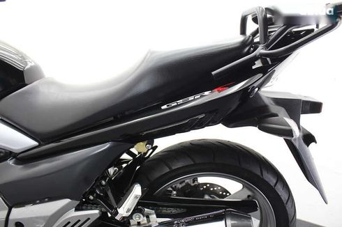 Suzuki GSR 2017 - фото 15
