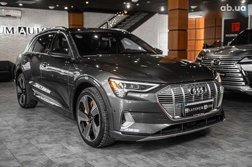 Audi E-Tron 2019 - фото 2